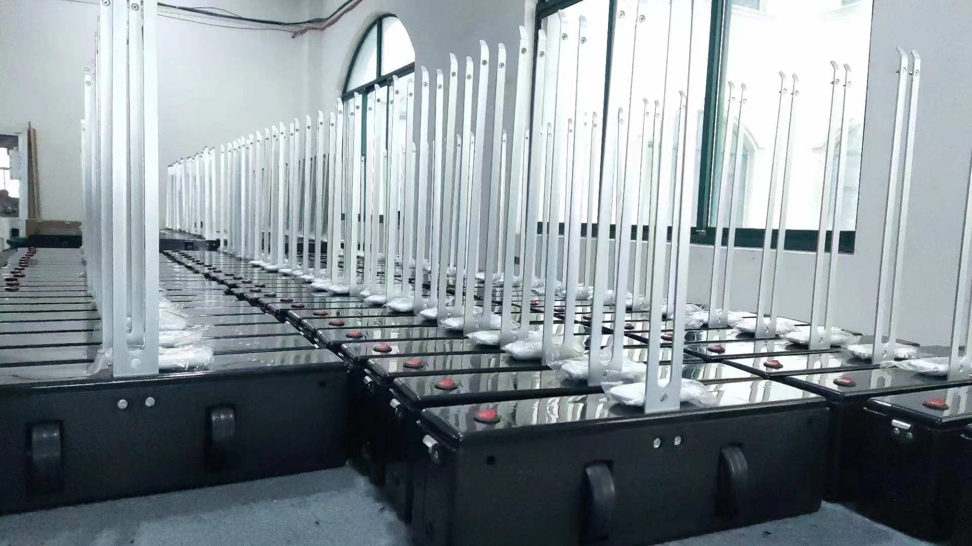 全自動遙控阻車路障，GAT到你了嗎？