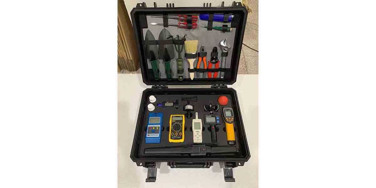 想要性能出眾、質(zhì)量可靠，就選振弘警用頭盔